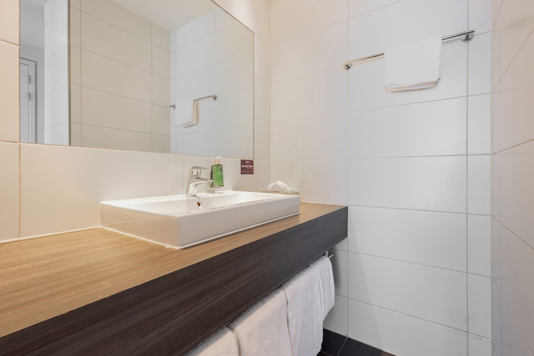 Bathroom 5, Lumen Hotel Zwolle, Zwolle
