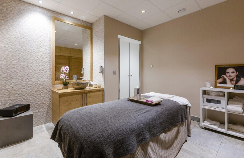 Spa treatment 5, Apartment in France With Pool and Spa, Savoie
