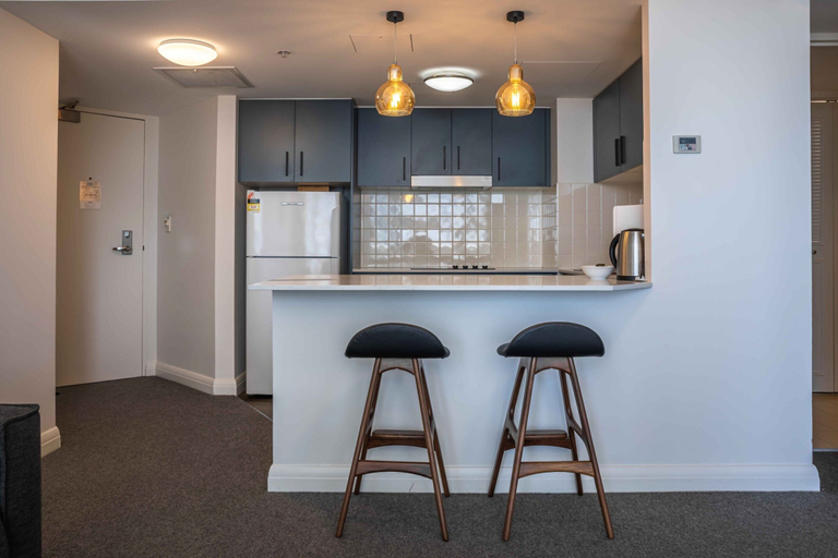 Private kitchen 2, Central Located 1-bed With Gym, Sauna and Pool, Sydney