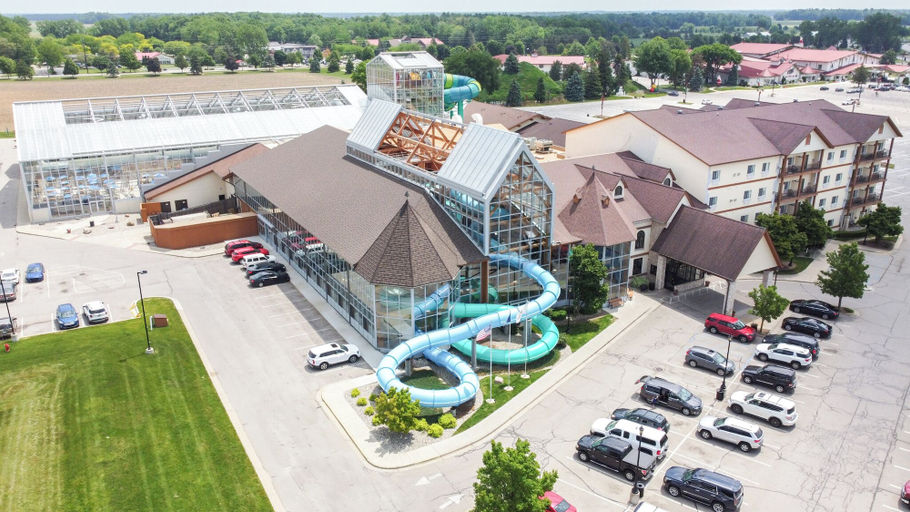 Building design, Zehnders Splash Village, Saginaw