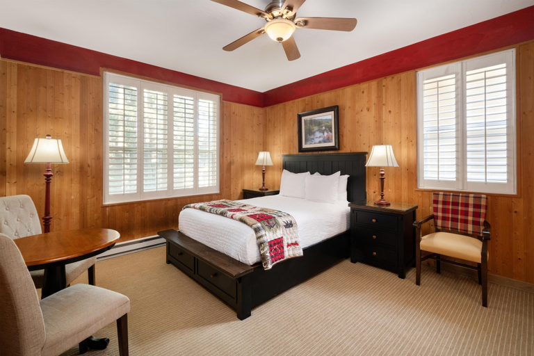 Bedroom 3, Best Western Grandma's Feather Bed, Juneau