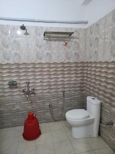 Bathroom 3, Hotel Neha Palace, South Andaman