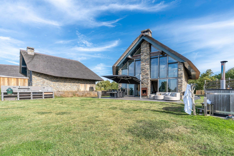 Primary image, attractive and modern 6-person holiday villa, Texel