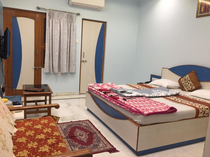 Room 3, Hotel Ambika, Sirohi