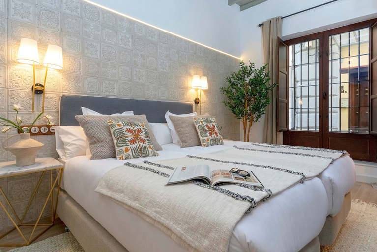 Room 3, Exclusive Studio in Granada Center Horno Marina 1, Granada