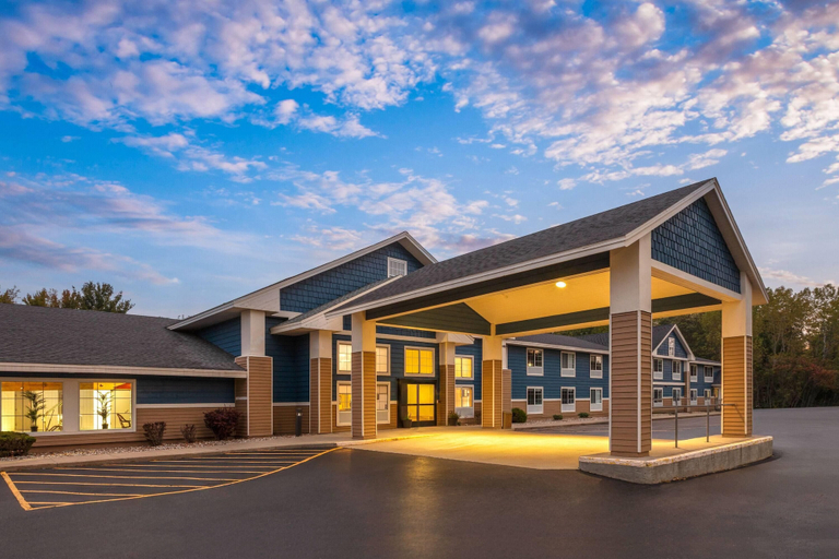 Exterior & Views