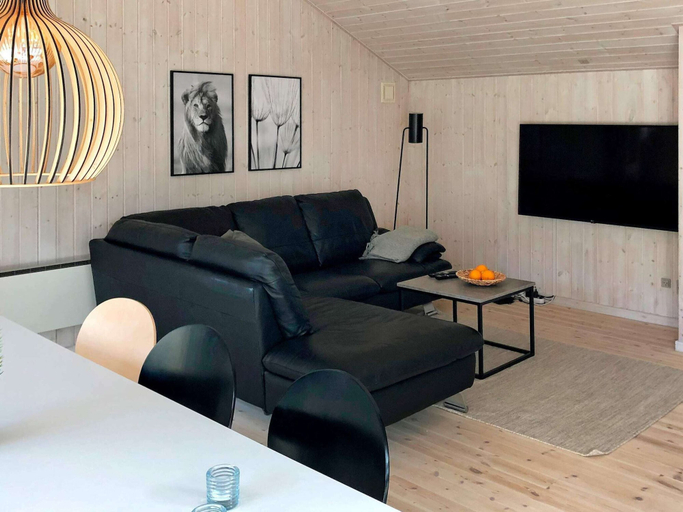 Others 5, Luxury Retreat Near Beach, Bornholm