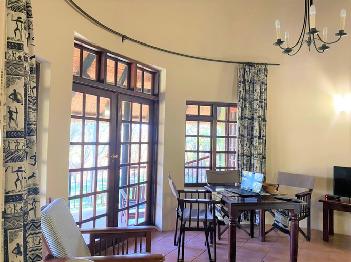 Others 2, Double Lodge in Natural African Bush - 2112, Bulawayo