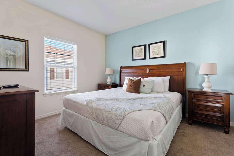 Room 5, Welcoming 4 BR Sleeps 10 Guests, Osceola