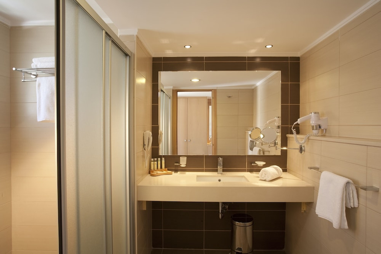 Bathroom 3, Island Blue Hotel, South Aegean