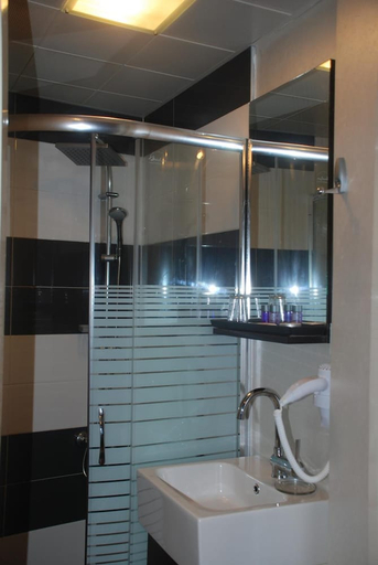 Bathroom 2, Mini Fuar Hotel, Konak