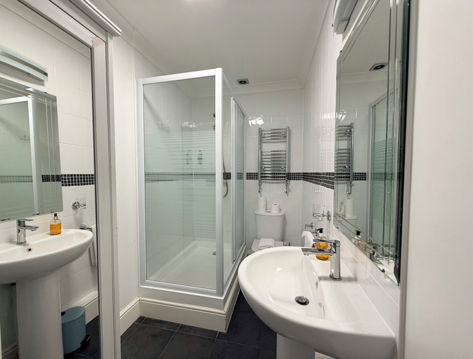 Bathroom 4, The Hedley Townhouse, Poole