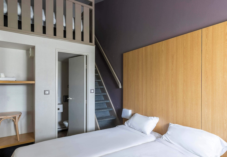 Bedroom 2, B&B HOTEL Troyes Barberey, Aube