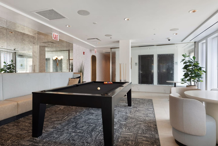Room 2, Michigan Ave 2BR Balcony Exclusive Access, Cook