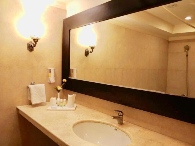 Bathroom 4, Hotel Glitz, Jaipur