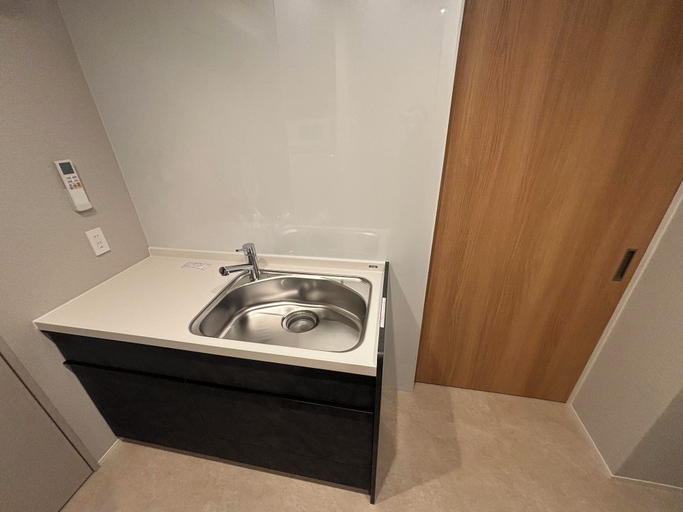 Bathroom 5, PORTA INN bentencho, Osaka