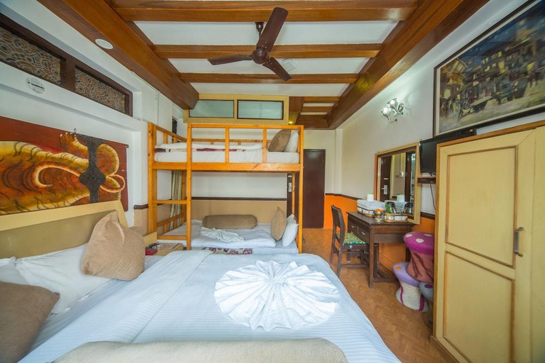 Bedroom 2, Shangri-la Boutique Hotel, Bagmati