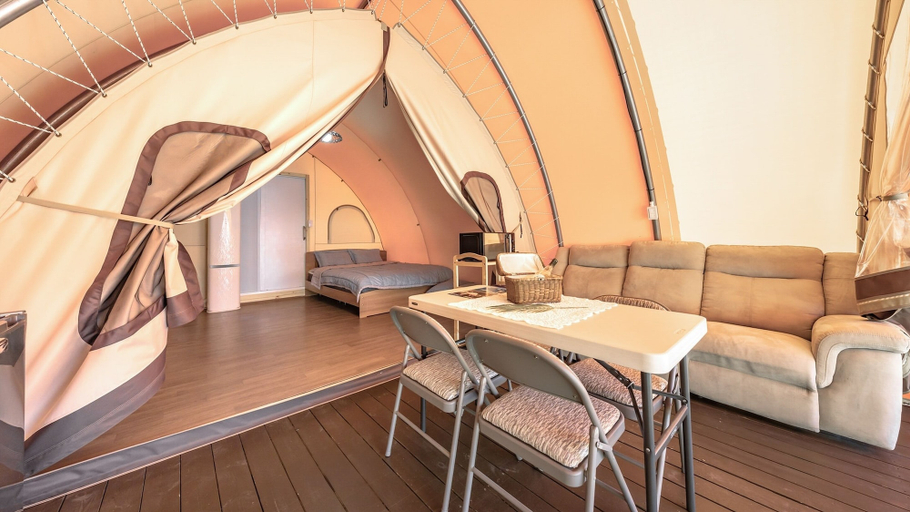 Room 2, Muju Land Camping Glamping, Muju