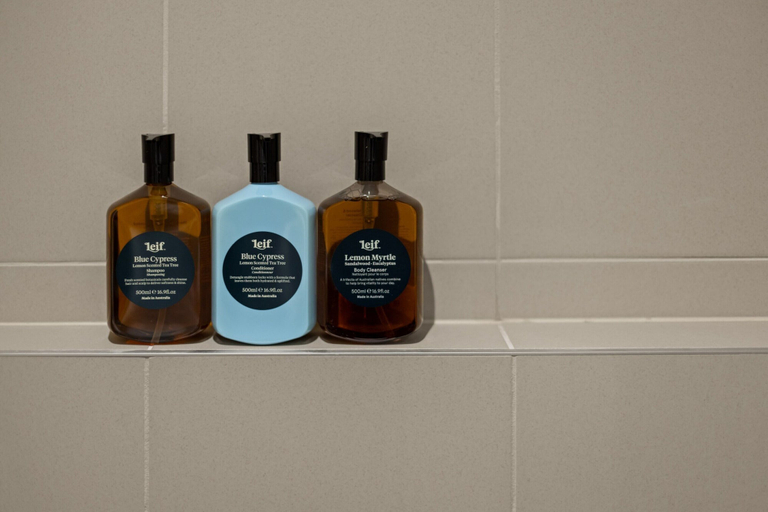 Bathroom amenities 3, Luxe 2-bed Inner-city Abode With Alfresco Dining, Canberra