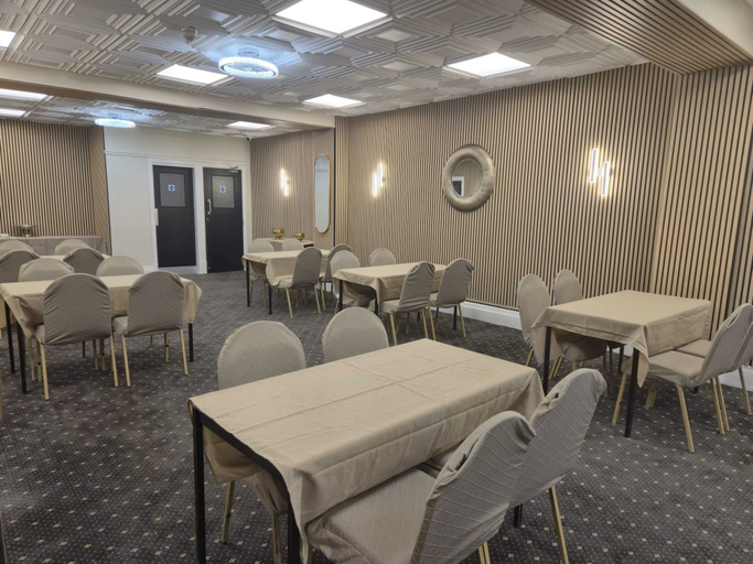 Food & Drinks 5, Mars Hotel Sea View, Lancashire