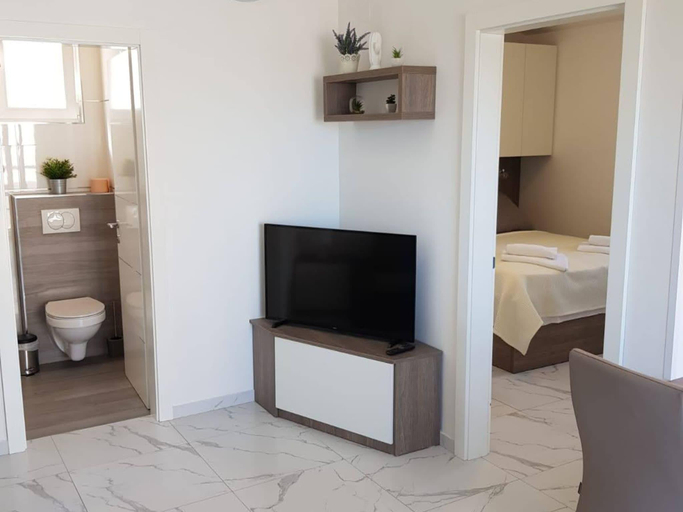 Others 5, One-Bedroom Deluxe City View Apartment, Novalja