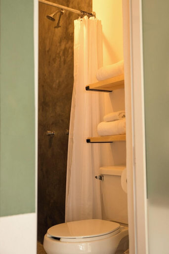 Bathroom 4, Sayula Home, Compostela