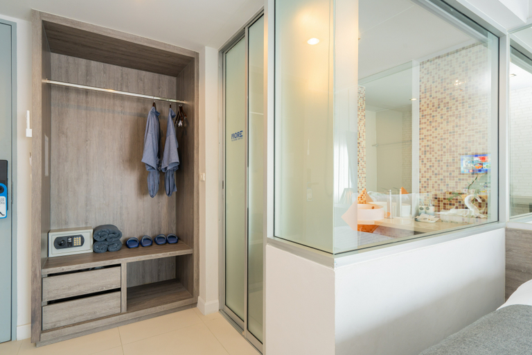bathroom 15