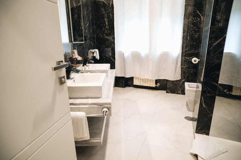 Bathroom 4, EscapeSuite Domus Collection, Rome