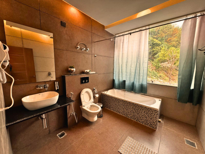 Bathroom 4, Nakshville, Nainital