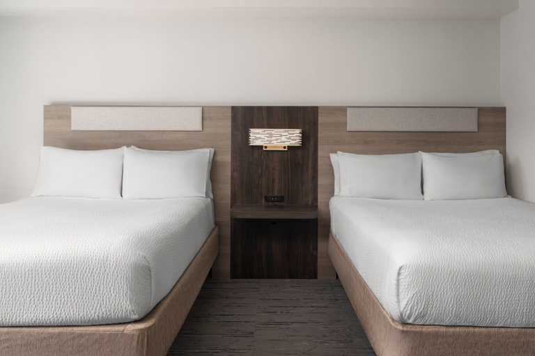 Bedroom 3, Holiday Inn Express & Suites CHAFFEE-JACKSONVILLE WEST by IHG, Duval