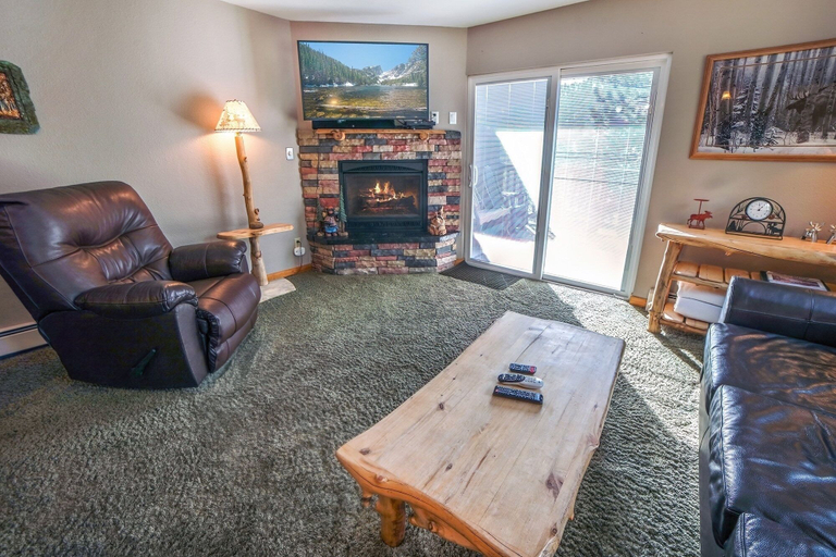 Others 5, Fawn Valley Inn: 306 1 Bedroom Apts, Larimer