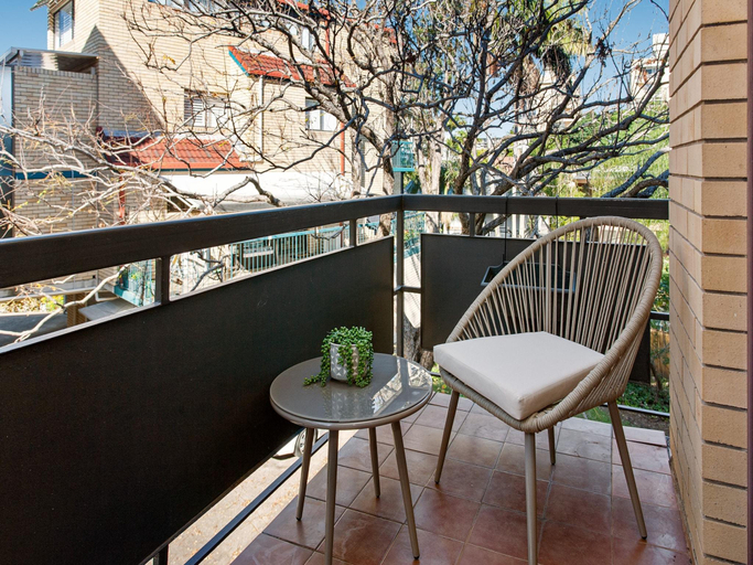 Others 5, Cosy Unit with Parking near New Farm Park River, New Farm