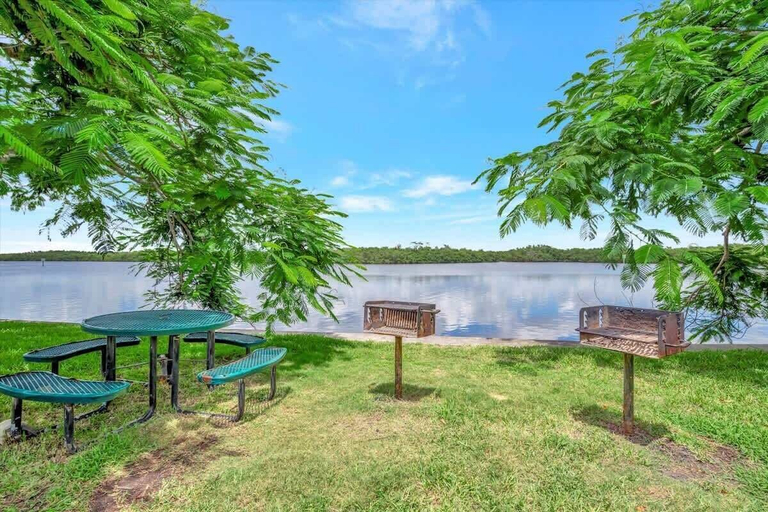 BBQ/picnic area, Sunset Suite Heated Pool Tennis Gym Balcony, Hillsborough