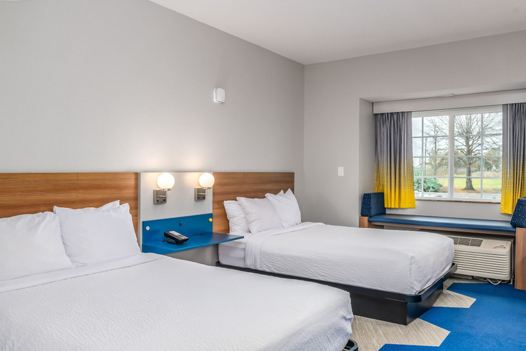 Bedroom 4, Microtel Inn & Suites by Wyndham Montgomery, Montgomery