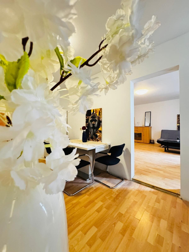 Private kitchen 2, Bright 1BR Apartment Near Augarten, Wien