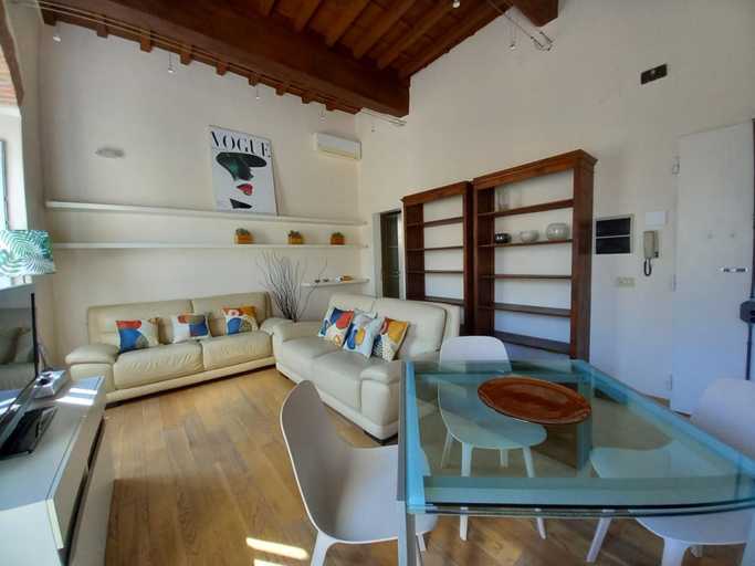 Others 5, San Benedetto Apartment, Florence