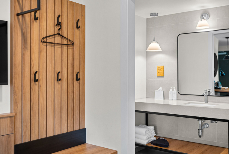 Bathroom 4, Marble Canyon Lodge, Coconino