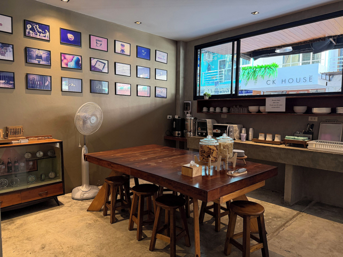 Food & Drinks 4, Dfeel House, Pulau Phuket