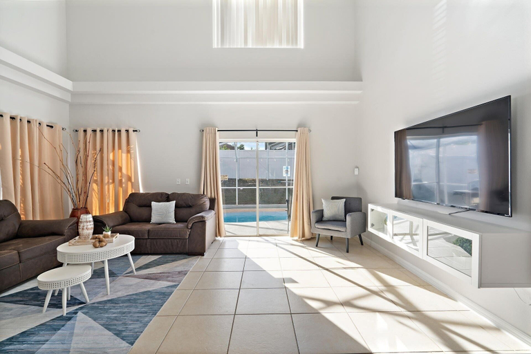 Living area 5, Disney Area 6 Bedroom Vacation Home with Private Pool 6 Home, Polk