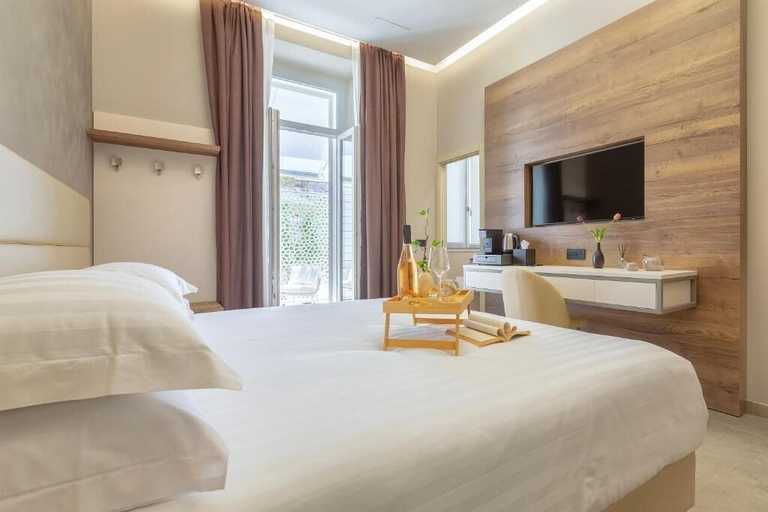 Room 5, MESBEGLIA LUXURY ROOMS, Sassari
