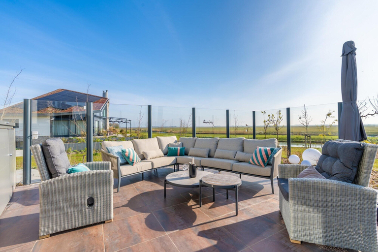 Balcony 2, Modern, Luxurious and Sustainable Nature Villa, Texel