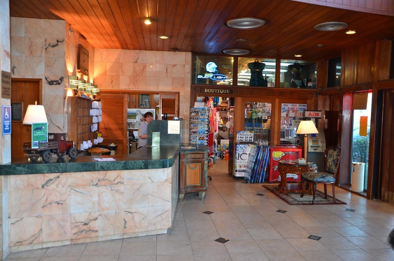Public Area, Sea Club Resort, Broward