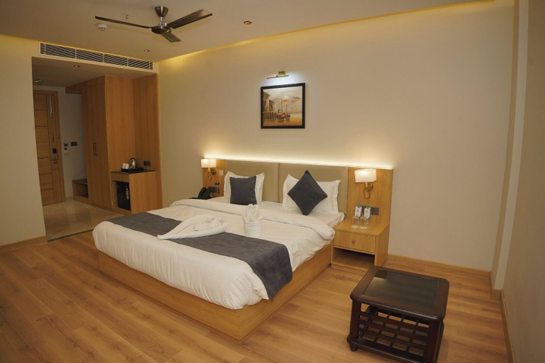 Room 3, The Apline Hotel Aligarh, Aligarh