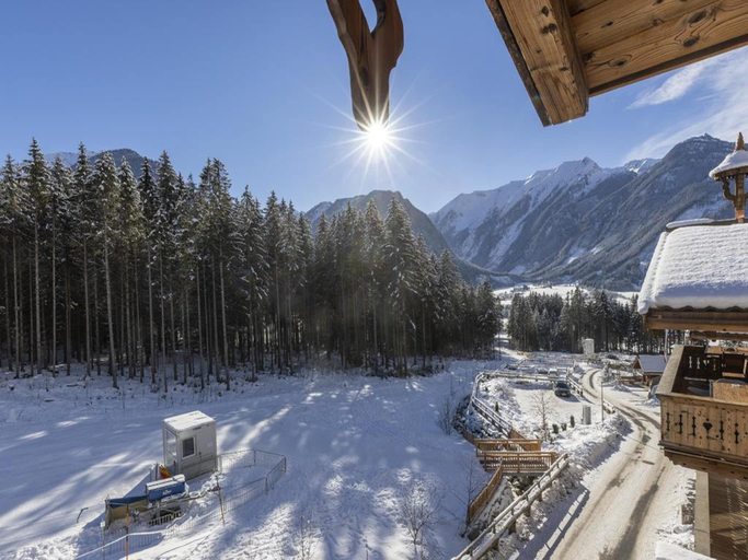 Others 4, Chalet in Neukirchen by the Ski Area, Zell am See