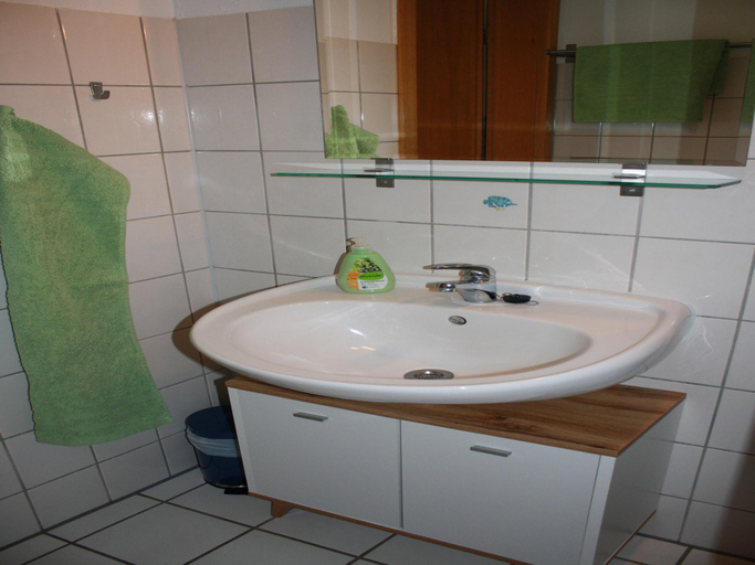 Bathroom 3, Ferienwohnung in Kuhlungsborn, Rostock