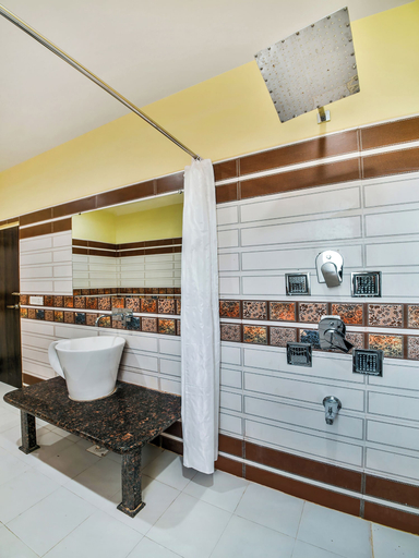 Bathroom 4, Hotel Amrit Manthan, Chittaurgarh
