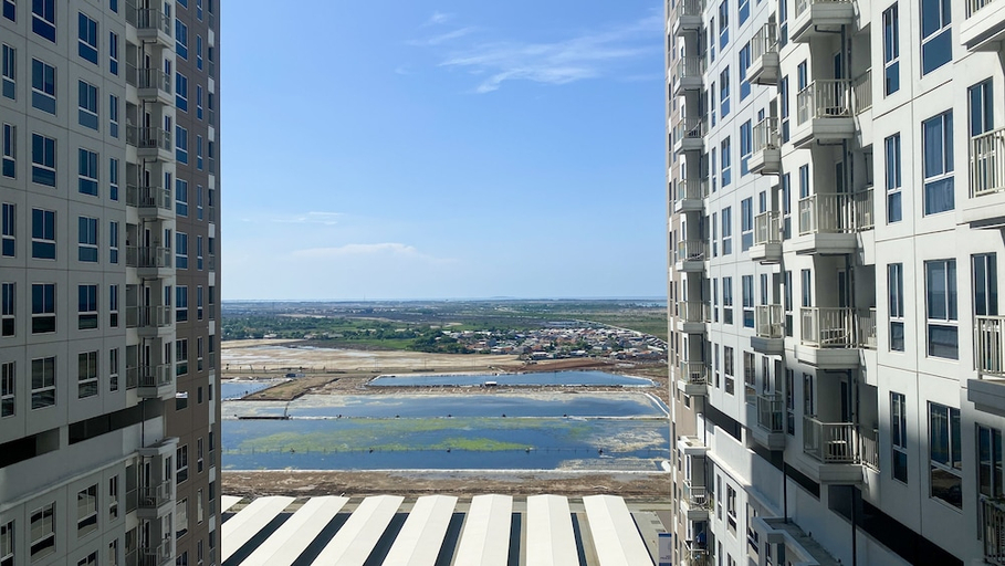 Exterior & Views, Good Price And Nice 2Br Tokyo Riverside Pik 2 Apartment, Tangerang