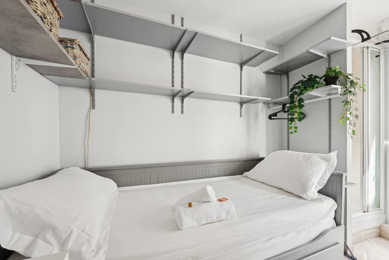 Room 4, Cozy Studio - Rue Saint Maur - Mobility Lease, Paris