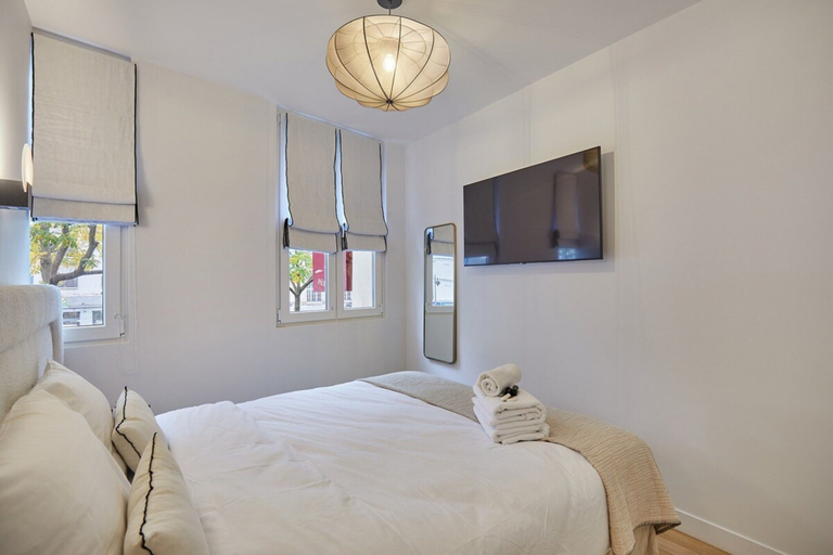 Room 5, Modern air-conditioned apartment - Canal St Martin, Paris