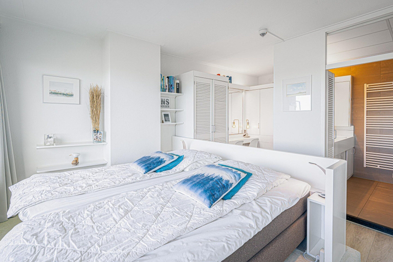 Bathroom 5, 2 Person sea View Apartment With Sauna, Texel